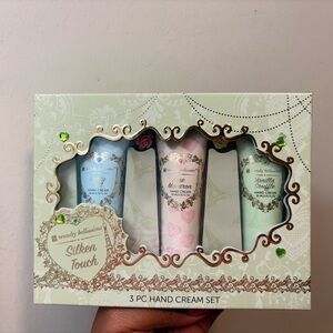 Wendy Bellissimo Silken Touch Hand Cream Trio - Blue, Pink, Cream